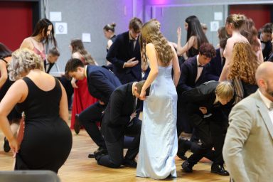 Die Bildergalerie des Zwischenballs der Tanzschule MOVE!iT in Ludwigsburg