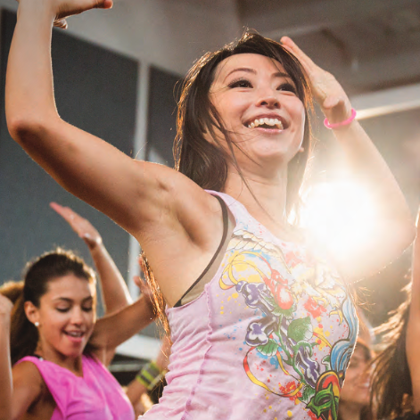 Zumba Fitnesskurse mit Sabsi bei der Tanzschule MOVE!iT in Bietigheim-Bissingen, Ludwigsburg und Ingersheim